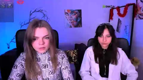 Snapshot of veronica_bubble chatting on December 4, 8:39 pm Ronni online show from December 4, 8:39 pm