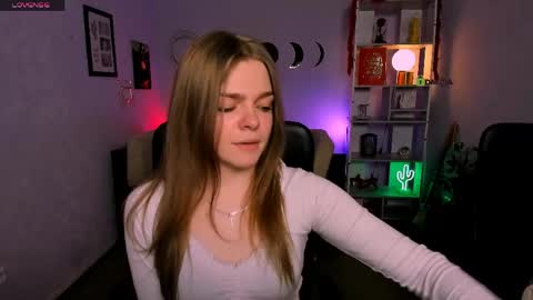 Ronni online show from April 24, 7:16 pm