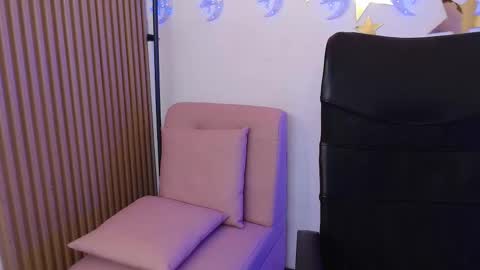 VERONICA online show from February 3, 1:27 pm