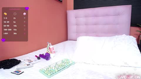 Snapshot of veronica_roose chatting on March 10, 9:51 pm Veronica online show from March 10, 9:51 pm