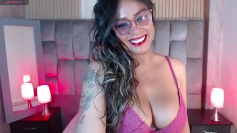 Vero online show from February 21, 8:05 pm