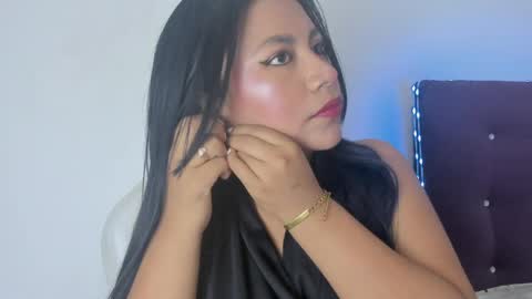 veronicaa_squirt online show from April 21, 3:35 am