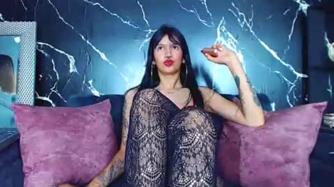 Snapshot of veronicabraum chatting on October 21, 3:18 am veronicabraum online show from October 21, 3:18 am