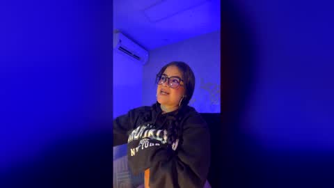 Vero online show from January 12, 4:39 am