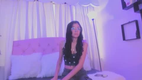 Snapshot of veronicadams chatting on May 27, 2:58 pm Veronica online show from May 27, 2:58 pm