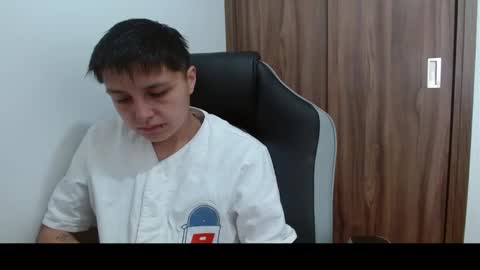 Veronica Clark online show from December 3, 4:17 pm