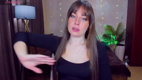 Snapshot of veronicafreman chatting on May 4, 4:52 am Veronica online show from May 4, 4:52 am