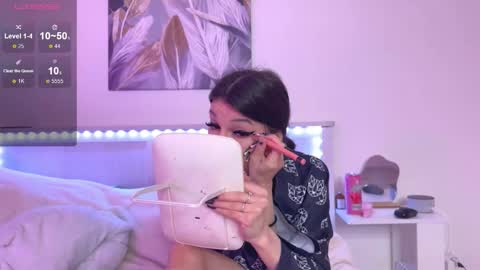 Snapshot of veronicaleal_ chatting on September 25, 8:40 am Vivi online show from September 25, 8:40 am