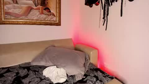 veronicasmith_os online show from July 7, 8:13 pm
