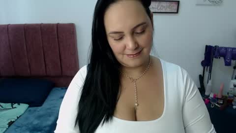Snapshot of veroniicabbw_ chatting on June 22, 12:57 pm veroniicabbw_ online show from June 22, 12:57 pm