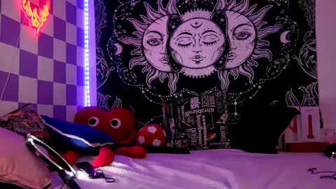        online show from March 6, 12:54 am