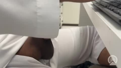 Snapshot of vers_oral_gothitched chatting on July 23, 1:09 pm bored hotel stream. come tell me about your wifes kinks online show from July 23, 1:09 pm