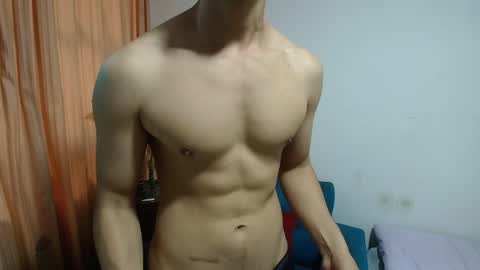 versatileguuy online show from April 21, 10:23 pm