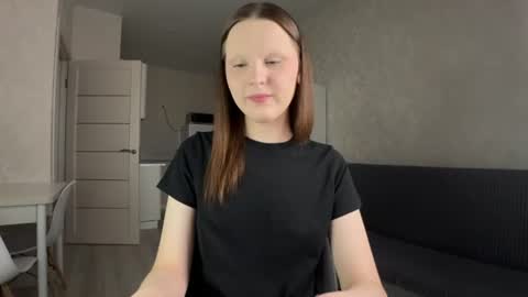 Snapshot of vertuliana chatting on June 25, 1:48 pm Karina followed me bb online show from June 25, 1:48 pm