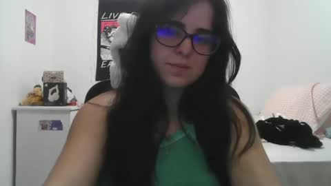 Snapshot of veruca99 chatting on November 29, 12:02 am veruca99 online show from November 29, 12:02 am