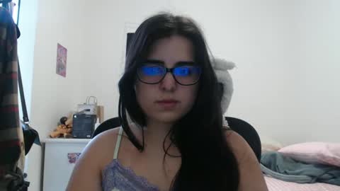 Snapshot of veruca99 chatting on December 22, 12:46 pm veruca99 online show from December 22, 12:46 pm