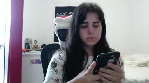 Snapshot of veruca99 chatting on March 7, 5:32 pm veruca99 online show from March 7, 5:32 pm