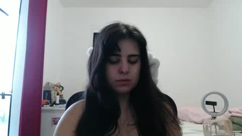 Snapshot of veruca99 chatting on March 22, 12:19 pm veruca99 online show from March 22, 12:19 pm