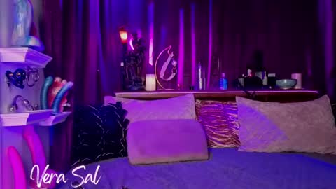 Snapshot of verucasal chatting on July 20, 5:44 am Mistress VeraSal online show from July 20, 5:44 am