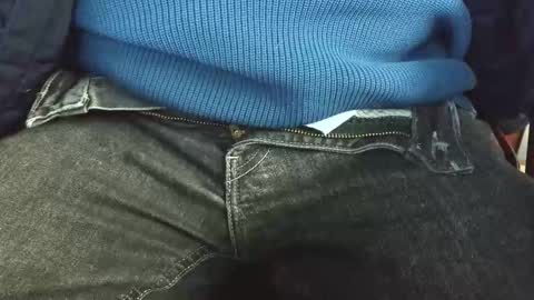 Erik online show from January 15, 9:03 am