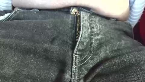 Erik online show from February 18, 8:38 pm