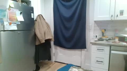 Snapshot of verysmallpeni chatting on December 24, 2:54 am verysmallpeni online show from December 24, 2:54 am