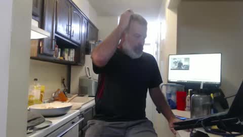 hairy man online show from September 18, 12:01 am