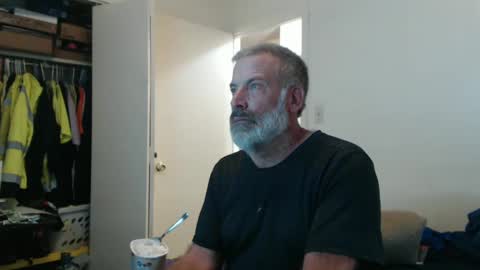 hairy man online show from October 14, 12:00 am