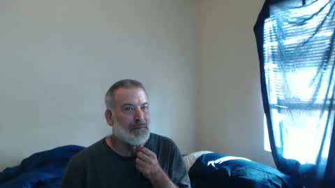 Snapshot of veryveryhairmanindenver chatting on June 6, 12:05 am hairy man online show from June 6, 12:05 am