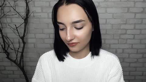 Ana online show from December 2, 11:45 am