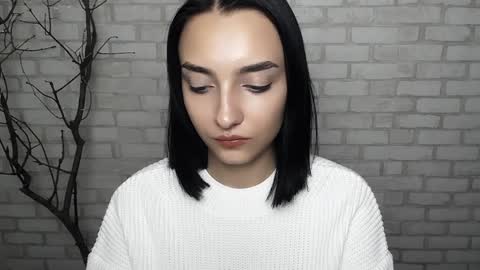 Ana online show from December 2, 2:52 pm