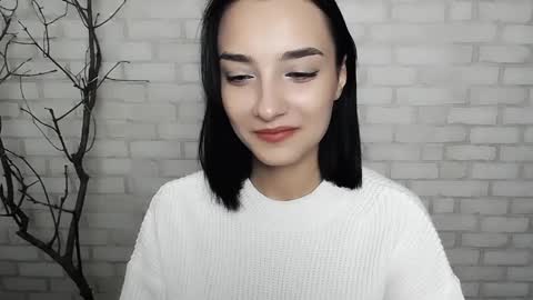 Ana online show from December 9, 7:39 am