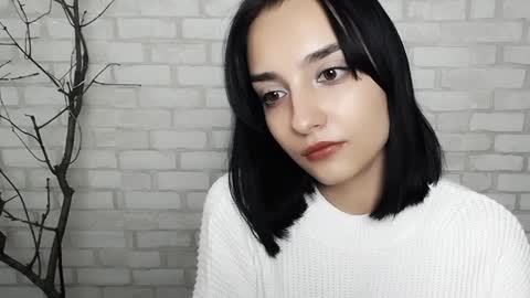 Ana online show from December 9, 4:47 pm