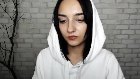 Ana online show from December 12, 2:44 pm