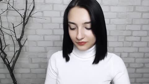 Ana online show from January 6, 1:19 pm