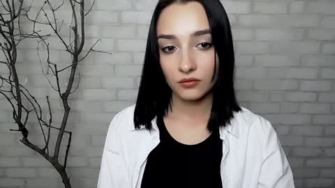 Ana online show from January 12, 7:10 pm