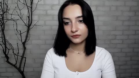 Ana online show from January 13, 4:19 pm