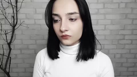 Ana online show from February 18, 8:49 am