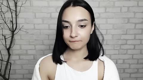 Ana online show from February 20, 1:08 pm