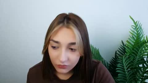 Ana online show from October 25, 7:49 am