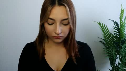 Ana online show from April 9, 7:14 am