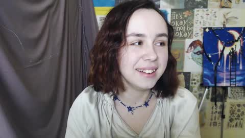 veryveryvery_shy online show from February 23, 9:55 am