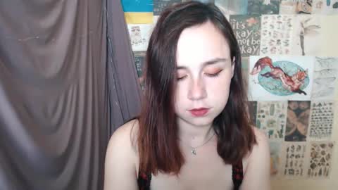 veryveryvery_shy online show from September 9, 5:40 am