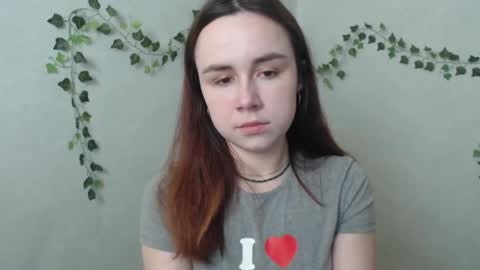 veryveryvery_shy online show from March 21, 8:19 am