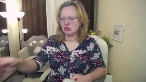 vestawoody online show from November 17, 7:03 am