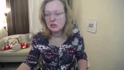 vestawoody online show from December 14, 7:58 am