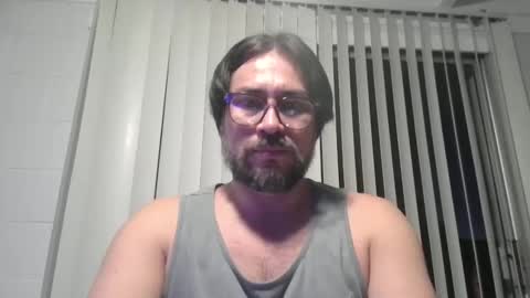 Snapshot of vesturelove chatting on October 21, 1:50 am vesturelove online show from October 21, 1:50 am