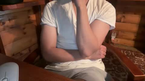 Snapshot of vexelgain chatting on November 10, 12:31 am HendasWerout online show from November 10, 12:31 am