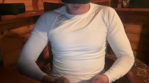 Snapshot of vexelgain chatting on November 25, 5:18 am HendasWerout online show from November 25, 5:18 am