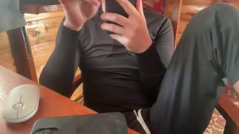 Snapshot of vexelgain chatting on November 26, 10:44 pm HendasWerout online show from November 26, 10:44 pm